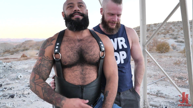 Kinky Bites Gay: Desert Edge : Leo Forte et Brian Bonds
