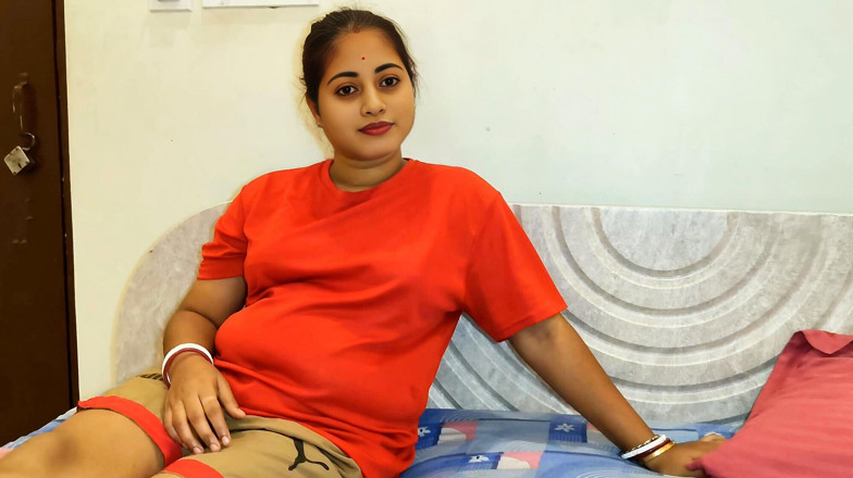 Raja puja: Chị kế Siya bhabhi Riya Bhabhi lần đầu tiên trong máy ảnh