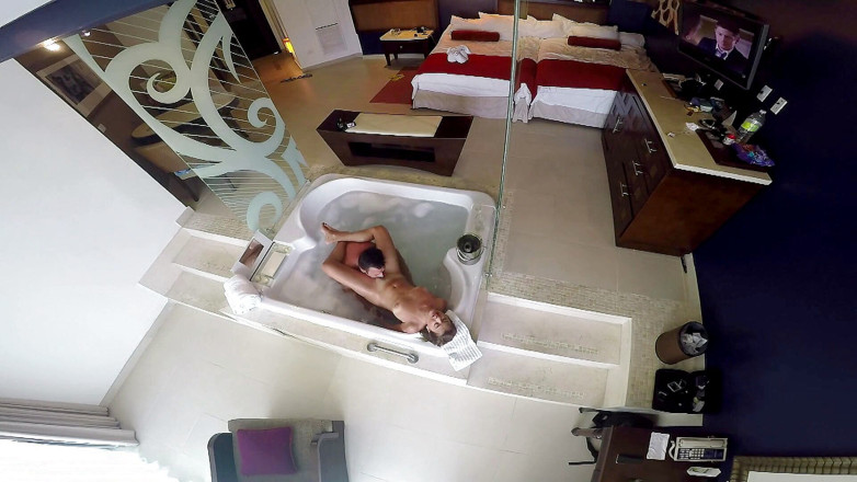 Real Porn Amateur: Krásné amatérské šukání s nadrženou holkou