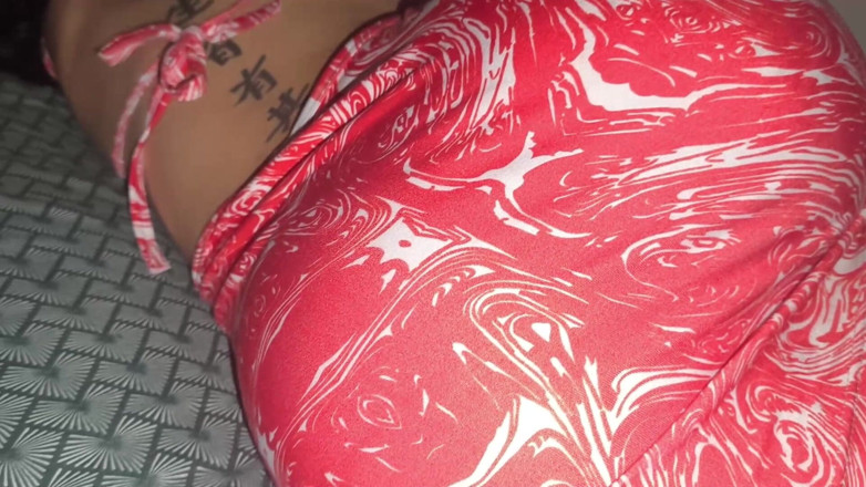 soylekiary: Sexy brunette meisje met grote tieten berijdt grote pik in...
