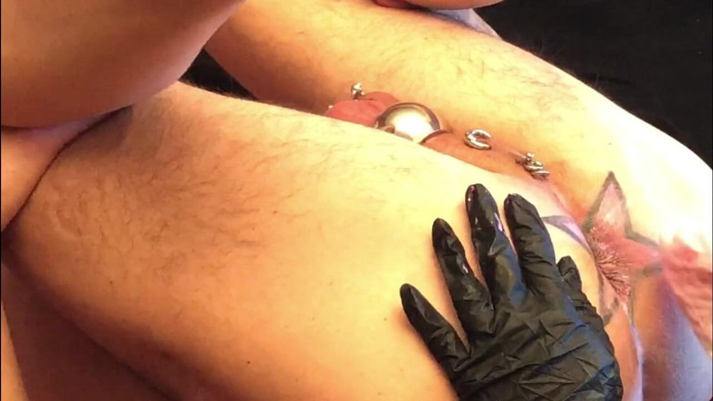 Dominatrix Frida: Trou du cul, tatouage d'une star