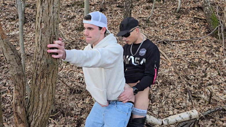 boyzxy212: Sex Im Freien Im Wald Mit Meiner Gay Schlampe - Er...