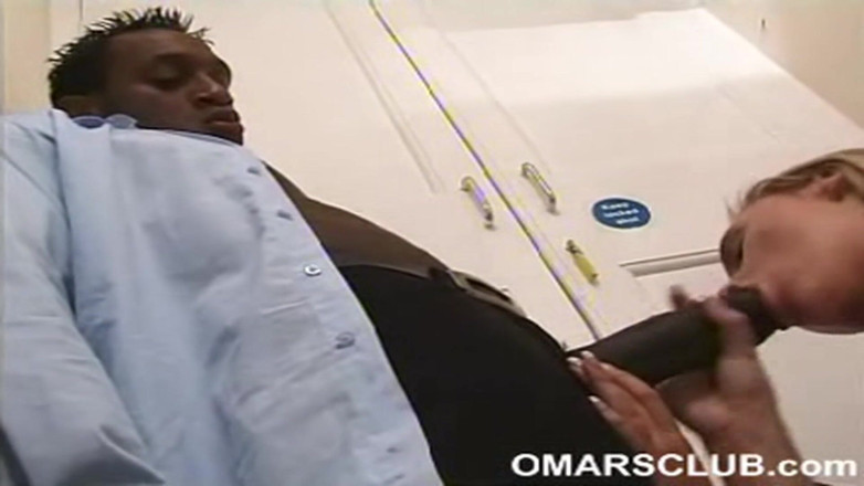 British Blue Movies: Omar Williams和Katrina Bowers