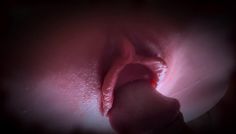 TranquilBead384: Ik had meerdere orgasmes en sperma over het hele lichaam