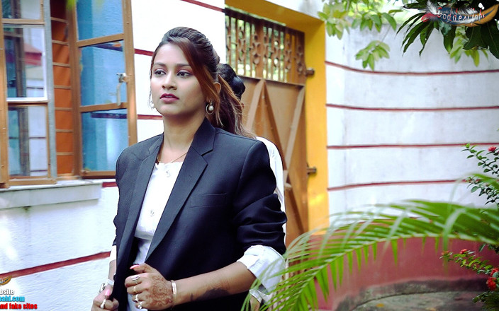 Desi Bold Movies: Patron, baise hardcore avec un cocu, film complet
