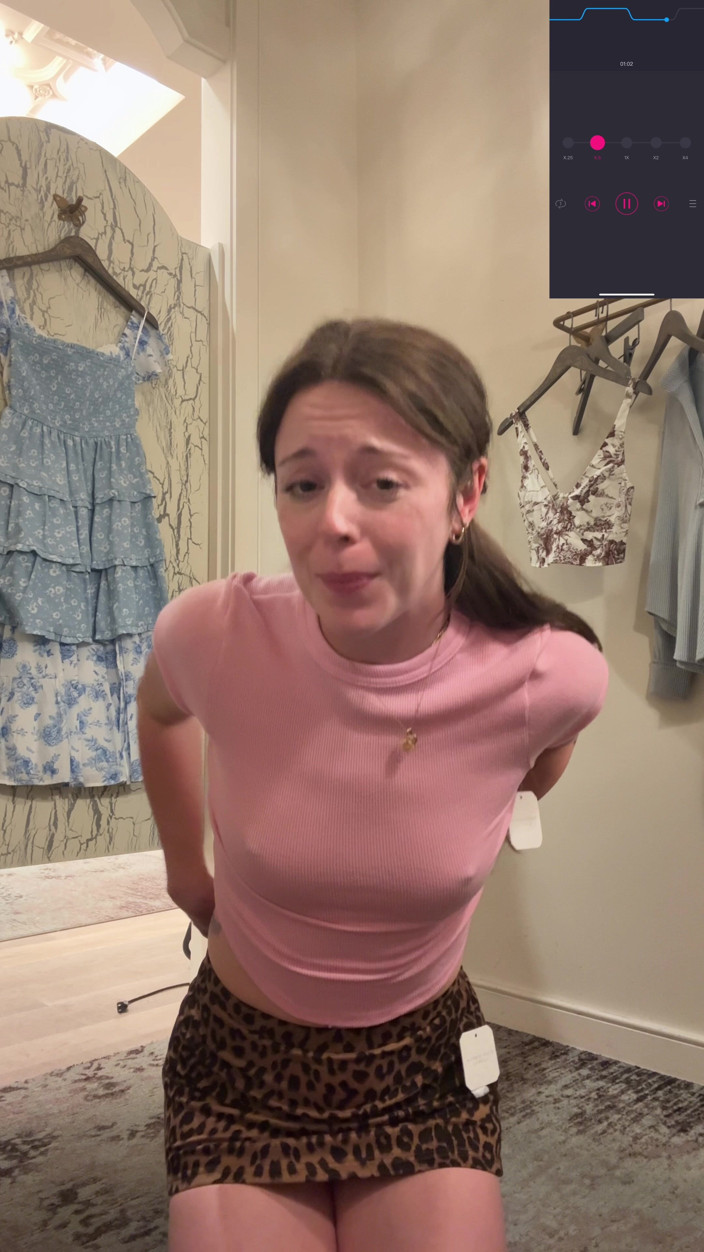 Nadia Foxx: Cumming Hard in the Change Room!!