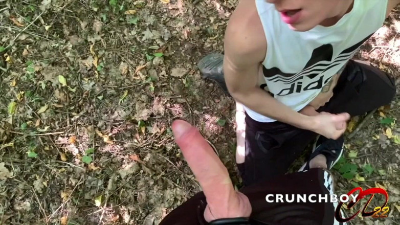 Bareback cum inside studio: Sürtük twink açık havada anonim park tarafından dölleniyor