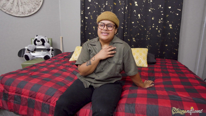 Transnificent: Voici Nic Sik !