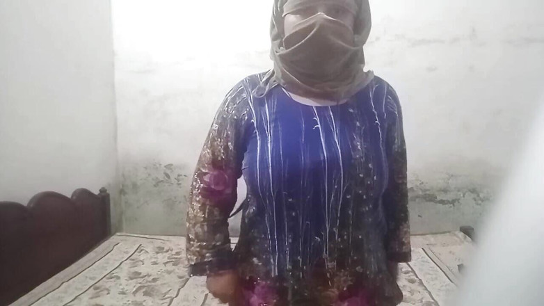 Randi Bhabi: Curva Bhabhi a luat gustul liliecilor