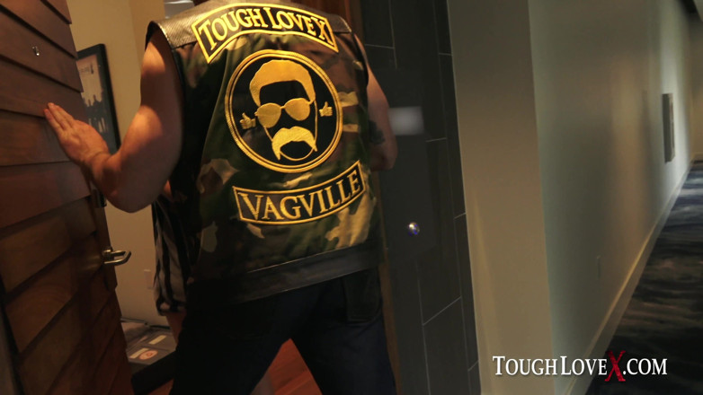 ToughLoveX: Toughlovex - rondborstige Paisley Porter kan niet wachten om Karl te...