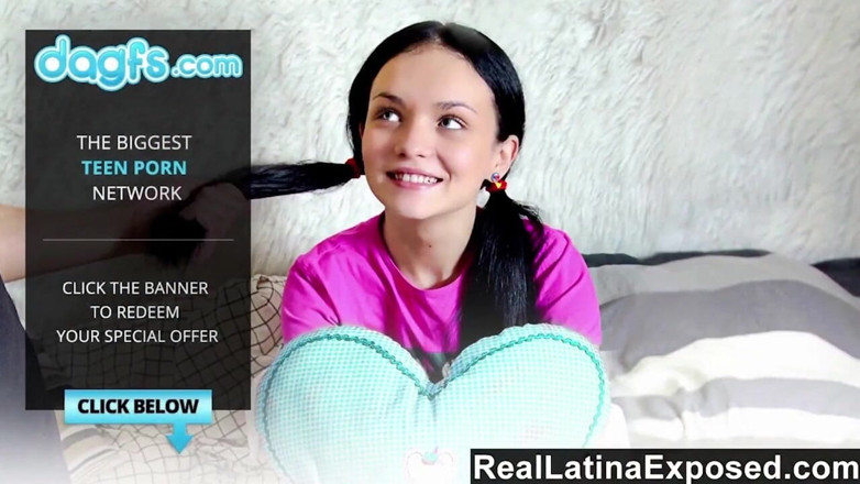 Real Latina Exposed: RealLatinaExposed - ジェニーハードストリップショーにつながるホットアナルセックス