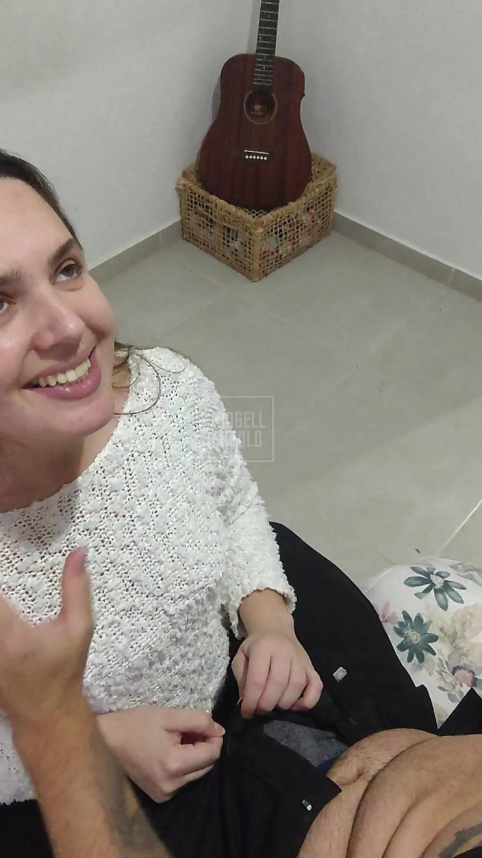 Angell Apolo: Esperando Meu Marido Chegar Para Mamar Ele Bem Gostoso. Engasgada -...