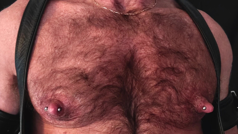 MusclesCigarsFFPig: Riesige pfeife raucht mann