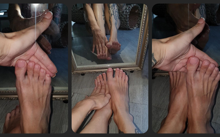 TattoedGirl666: Ніжні ніжні ніжки в дзеркалі