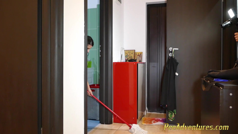 Pee Adventures: La prima cosa al mattino mentre si fa pipì