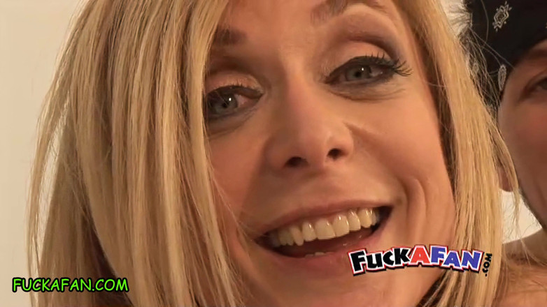 Fuck a Fan: Nina hartley si penggemar bokep dengan bayaran 4k dientot habis-habisan sampai...