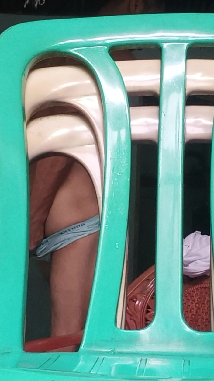 AdmHell: 나는 큰 자지를 시들게 하고 긴장하게 돼