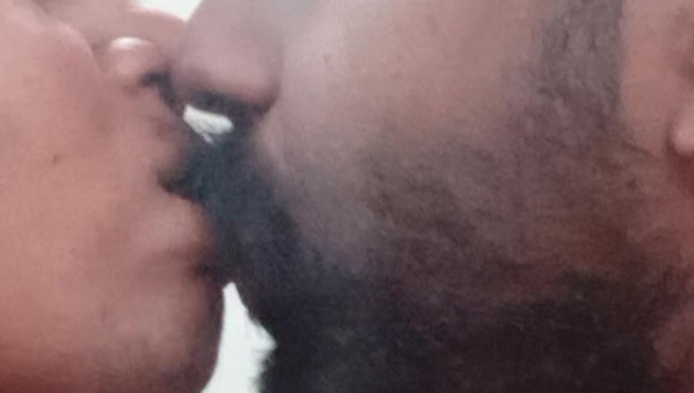 Desi Taboo: Sexy nevlastní matka liplock a plivání do pusy