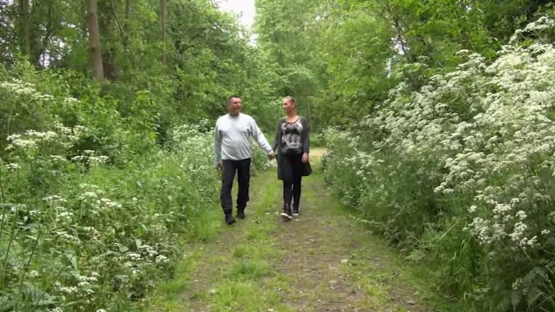 Deutschland porn: Atemberaubende und sexy blondine reitet einen großen harten schwanz
