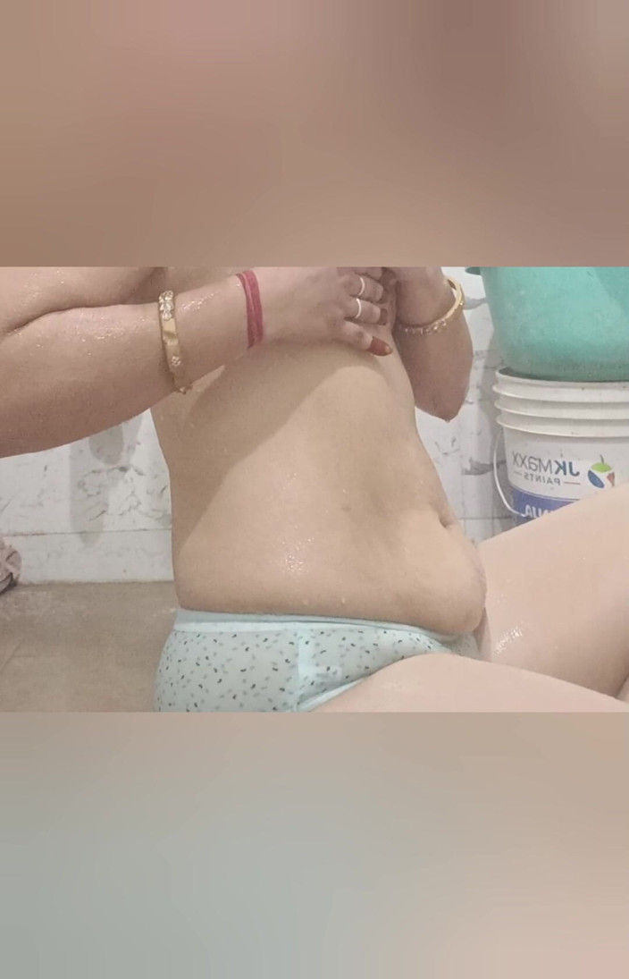 Priyahot77: Spettacolo sexy di priya bhabi dipinto