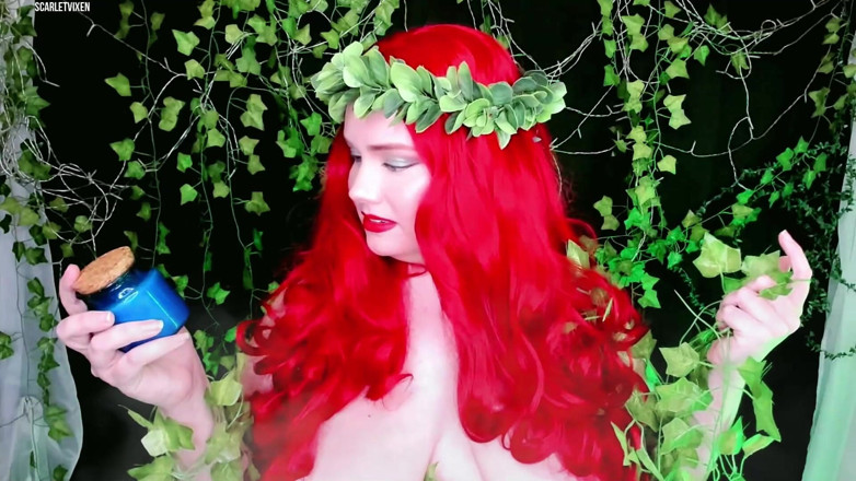 Scarlet Vixen: La transformación de Hiedra Venenosa