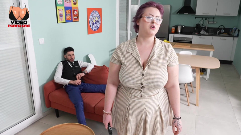 Video Porno One: Duże cycki, wielki tyłek dla tej wielkiej dziwki, która uwielbia...