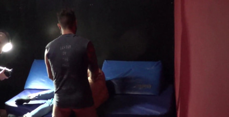 Crunch French bareback porn: За лаштунками з Валентино Сісто використовується Мартіном Мацца