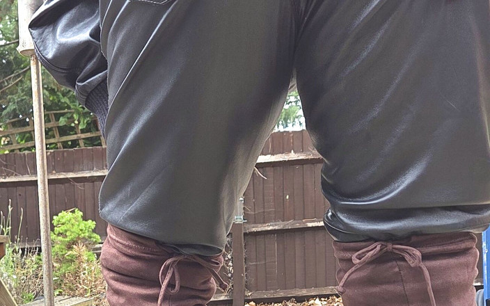 Leatherman63: Cuir et cuissardes
