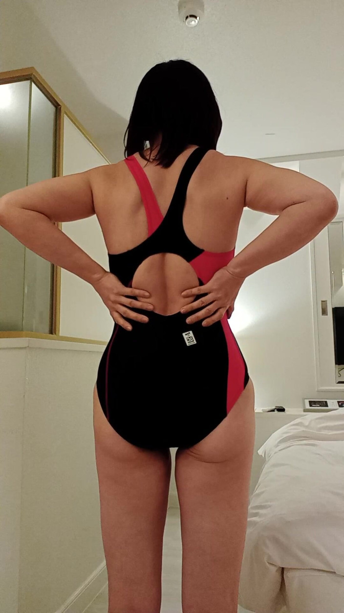 Mayumi Kanzaki: Zdejmij bikini i załóż strój kąpielowy na zawody