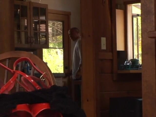 Feet Lovers Creed: Caroline se pone ropa solo para seducir a un chico...