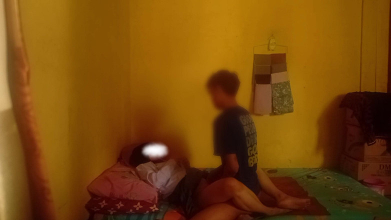 Famly sex: Teenage Girl in College in Entot at Her House When...