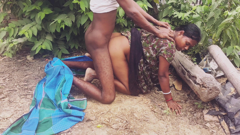 Sexyrani327: India del pueblo folla al aire libre - chudai ki culona