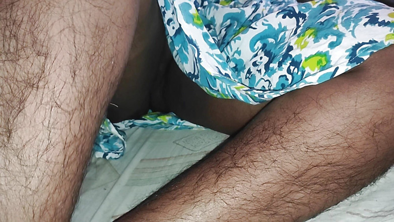 Realmallucouplevlog: Fată malaieziană tamil clip cu masturbare cu degetele și ejaculare feminină