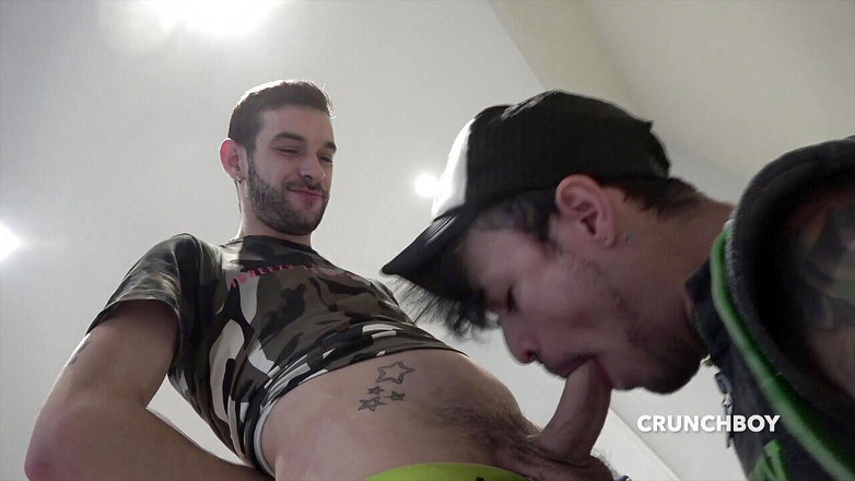 SPAIN BAREBACK CRUISING IN BACKROOM: Leo Bulgari được sử dụng thô bởi Babyron bony ở Madrid
