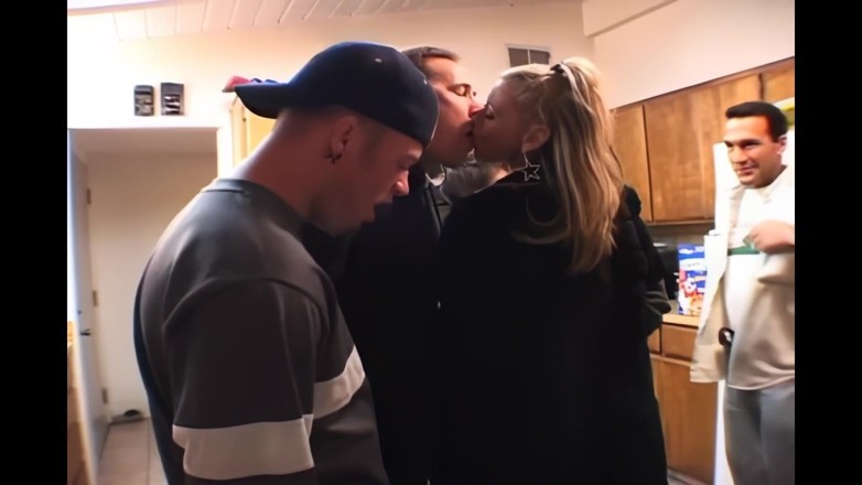 Milf in Love: Iedereen op Chelsea Zinn