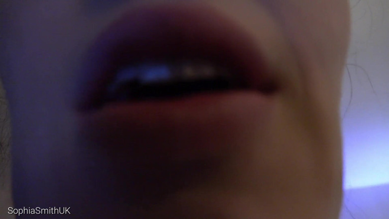 SophiaSmithUK: Asmr büyük bir öpücük