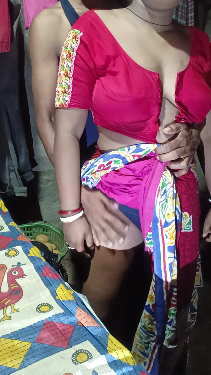 Monika Bhabhi: Pasangan India berkongkek miang