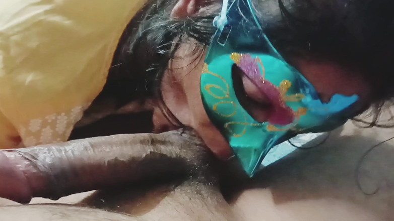 Jose Rodriguez: Desi bhabhi simran menunggangi kontol suaminya.