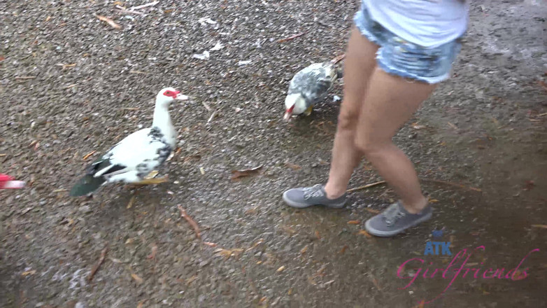 ATK Fans (Girlfriends): Vacanță virtuală în Hawaii cu Megan Sage 6/9