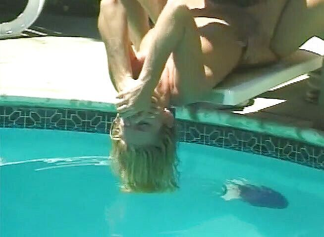 Public Lust: Sexe incroyable au bord de la piscine