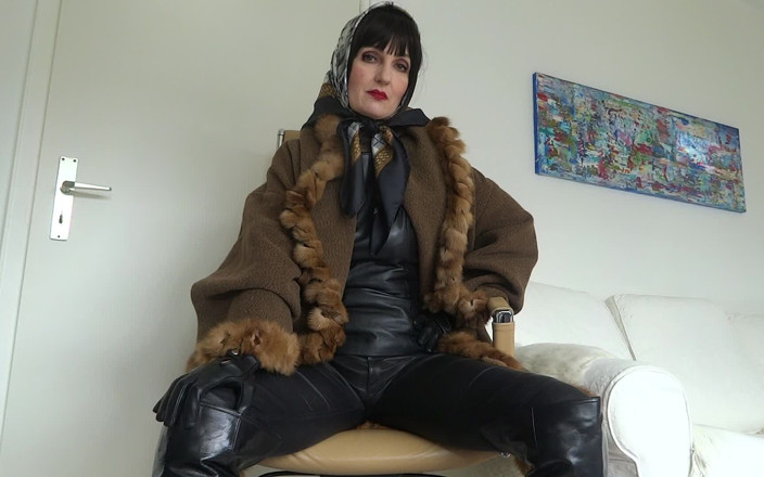 Lady Victoria Valente: 당신을 위해 훈련하는 머리 스카프! Joi