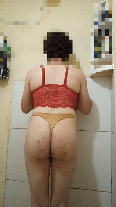 CarolCrossBsB: İç çamaşırlı travesti Carol Vittar