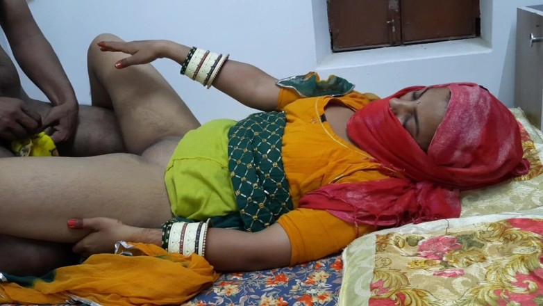 S Kavita darling: 印度女友和男友顺利做爱