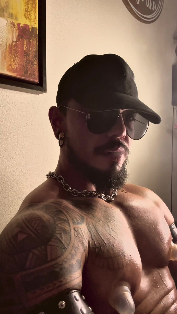 Reds and Muscles: Fumar me pone cachonda