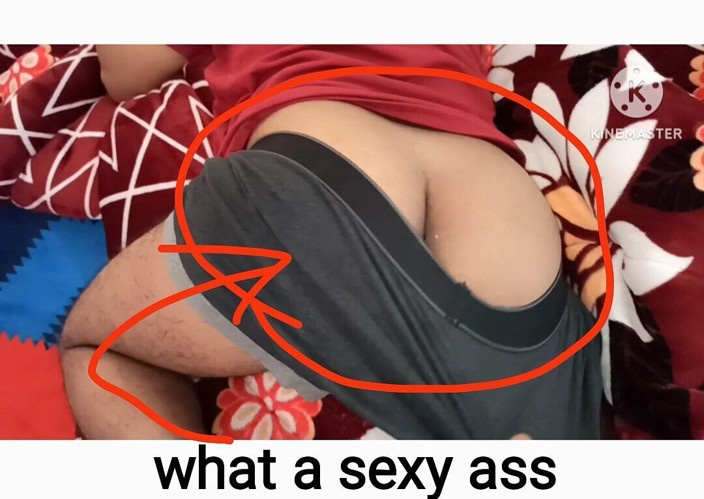 Desi__Panda: vaah meri stret roommet bari chudaee gand
