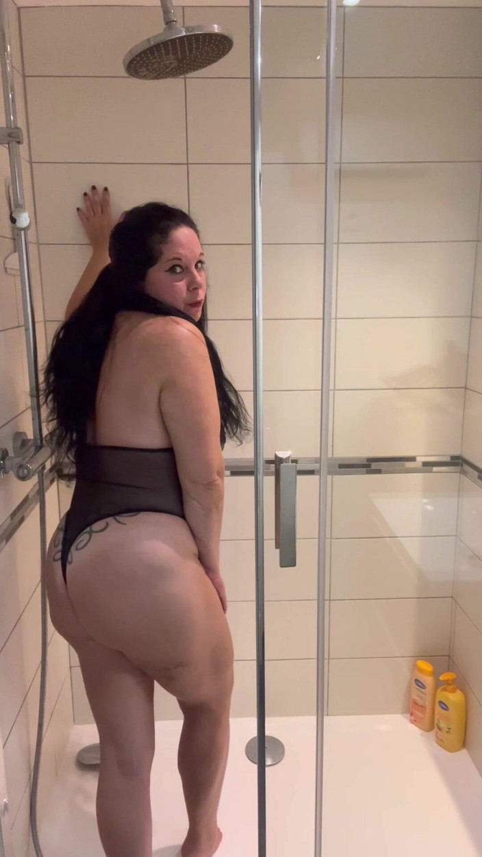 Maitresse Clara: JOI, Asmr i duschen