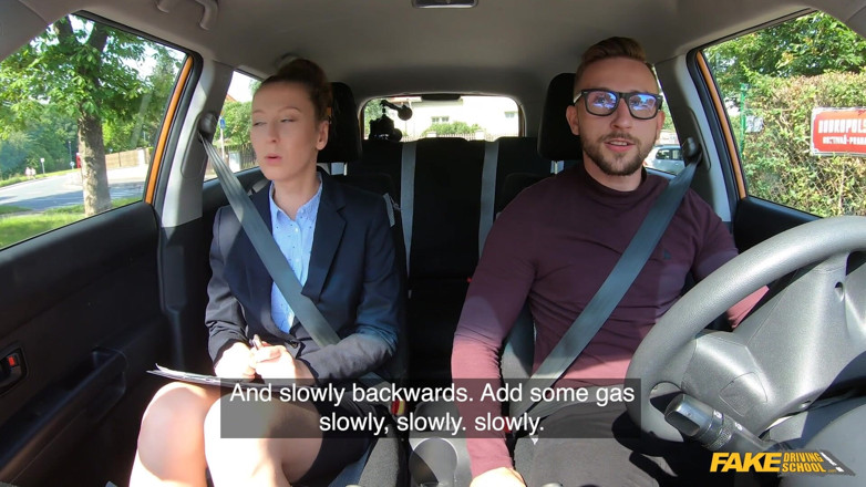 Fake Driving School: Лижи мою пизду, щоб заспокоїти мене