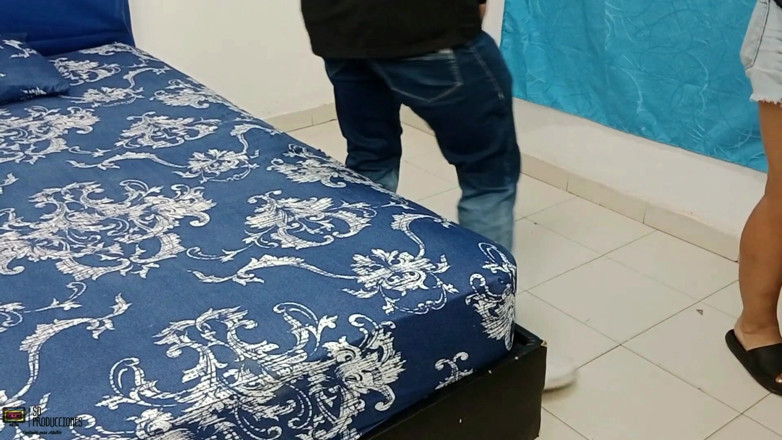 kem: Жесткий и страстный секс с возбужденной брюнеткой - порно на испанском