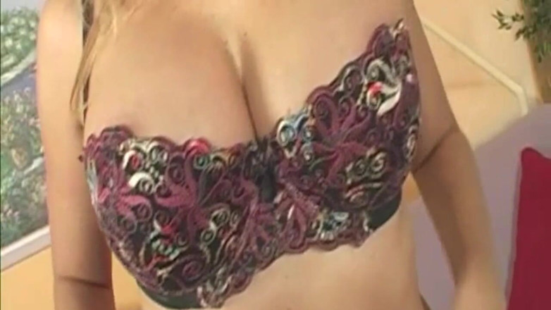 Mature Wanker: Busty Blonde Babe Fingers Wet Pussy Before Hardcore Pounding