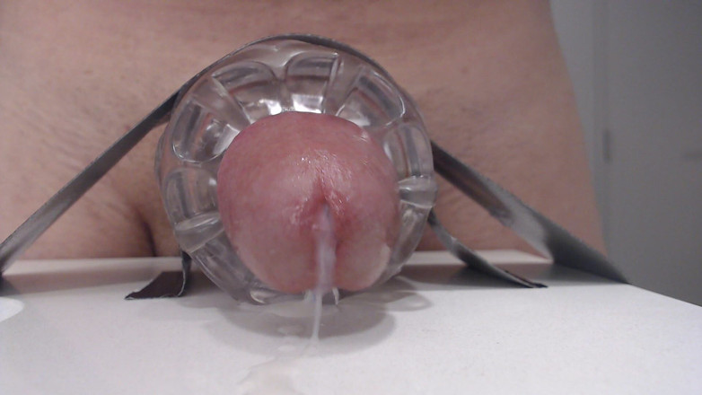 Curvedcockguy: Dick komt klaar close-up